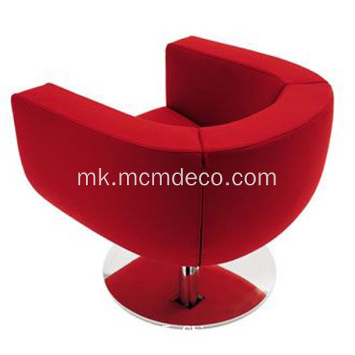 Црвена модерна фотелја за лалиња Jeефри Бернет